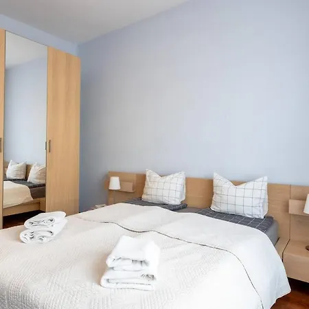 Urban Chic - One Bedroom - Center&stawki