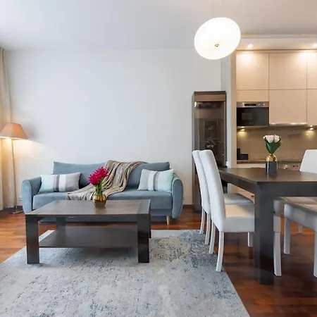 Urban Chic - One Bedroom - Center&stawki Apartment Warsaw