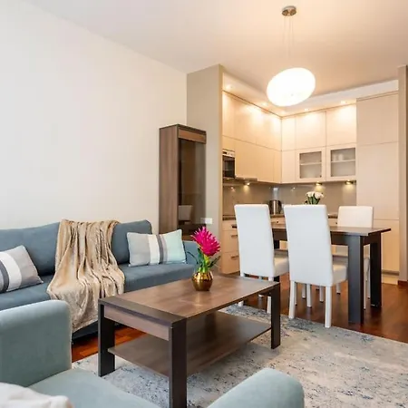 Urban - Great Location - Center - Stawki *