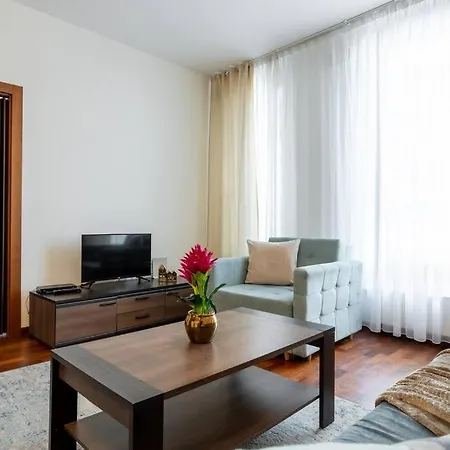 Urban Chic - One Bedroom - Center&stawki