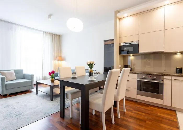 Urban - Great Location - Center - Stawki *